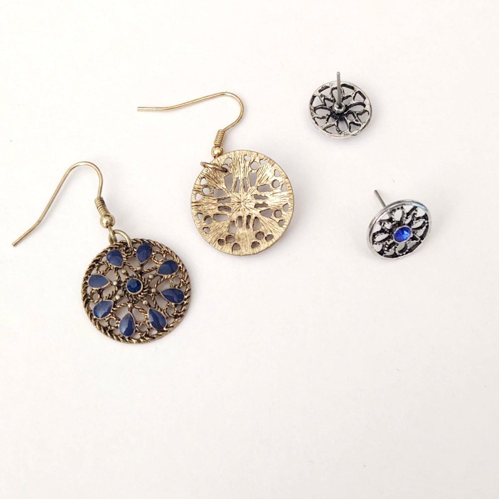 Blue earring bundle-gold and silver tone - Picture 8 of 8